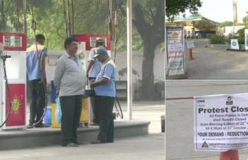 Delhi, petrol pump strike