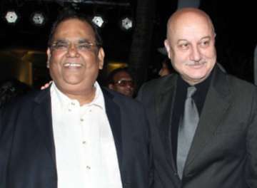 After Anupam Kher quits as FTII chief, filmmaker Satish Kaushik elected Vice President