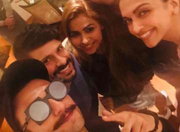 Ranveer Singh’s dinner date with Deepika Padukone and his mother will warm your heart