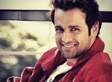 Rohit Roy refuses to acknowledge allegations made by 16-year-old