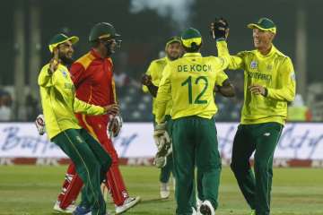 South Africa beat Zimbabwe by 34 runs in first T20