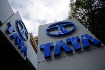 Tata Motors posts Rs 1009 cr loss for second quarter