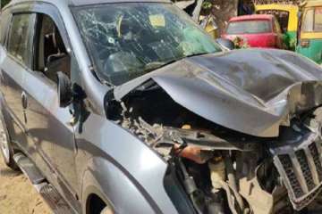 Vivek Tiwari's XUV500 SUV suffered extensive damage in the accident. (IndiaTV)