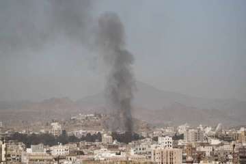 Saudi-led airstrike kills 17 in Yemen's Hodeidah