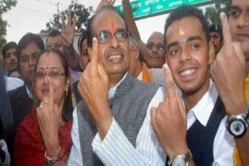 Shivraj Chouhan with his wife and son