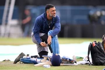 MS Dhoni's adorable gesture wins hearts on social media. Watch video