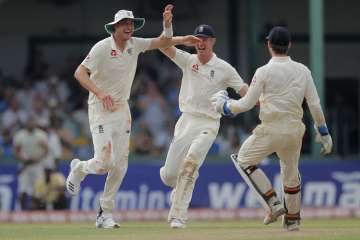 3rd Test, Day 3: England close in on historic whitewash against Sri Lanka