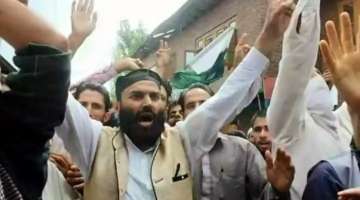 Jammu and Kashmir: Hurriyat leader Hafizullah Mir shot dead in Acchabal area