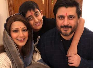 Sonali Bendre’s wishes husband Goldie Behl on 16th wedding anniversary