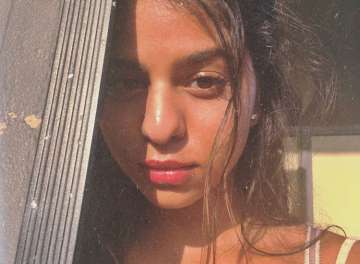 Suhana Khan’s latest sunkissed picture will make you fall in love with her