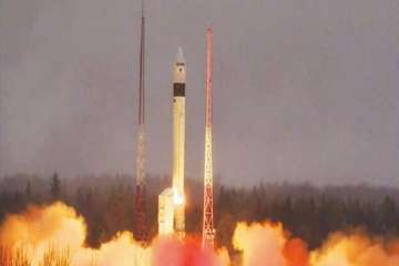 China successfully launches five satellites