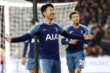 Son double sends Tottenham to English League Cup quarterfinals