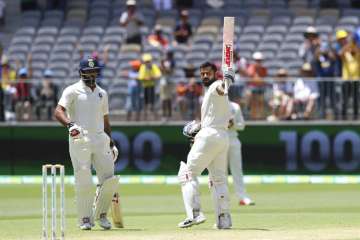 2nd Test: Khawaja anchors Australia to 132/4  on Day 3 after Kohli's 25th ton
