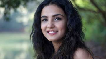 TV star Jasmin Bhasin takes up yoga for her role