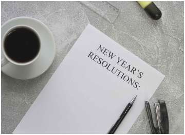 How to keep up with your New Year resolutions? Here are 5 simple tricks!