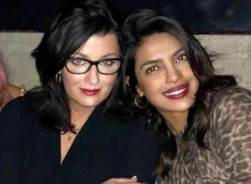 Nick Jonas’ mother welcomes Jr. Mrs Jonas, Priyanka Chopra into her family