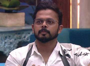 Sreesanth rushes to hospital after head injury