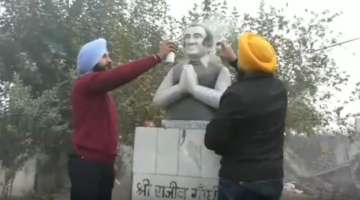 Punjab: Former PM Rajiv Gandhi's statue vandalised in Ludhiana, CM Amarinder Singh blames SAD