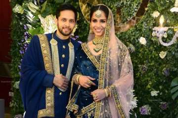 In Pics: Newly-weds Saina Nehwal, Parupalli Kashyap twin in blue at grand reception in Hyderabad