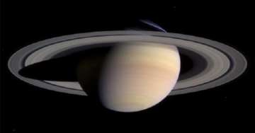 Saturn rings 