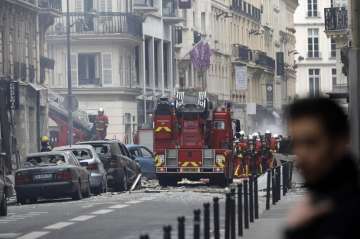 Powerful explosion damages bakery in Paris, multiple injuries reported