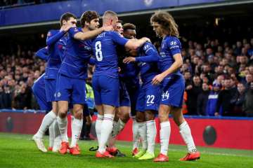 Crystal Palace knock Tottenham out of FA Cup, Chelsea advance