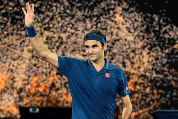 Australian Open: Roger Federer marks 100th match on Rod Laver Arena with 3-set win