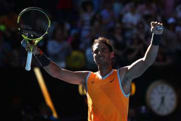 Australian Open: Rafael Nadal powers past Tomas Berdych into quarterfinals