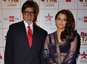 Bollywood Actors Aishwarya Rai and Amitabh Bachchan have been approached by filmmaker Mani Ratnam