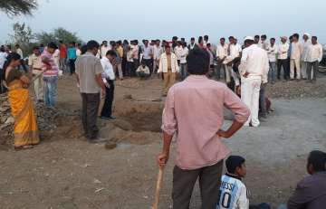 Boy falls into borewell in Pune 