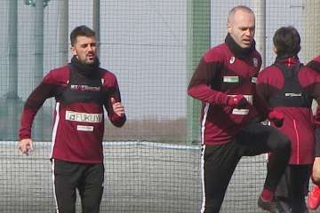 Andres Iniesta teaming up with old teammate David Villa in Japan