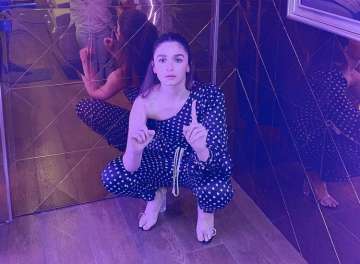 Alia Bhatt can’t stop clicking pictures in her 'New Moving Home' designed by Gauri Khan