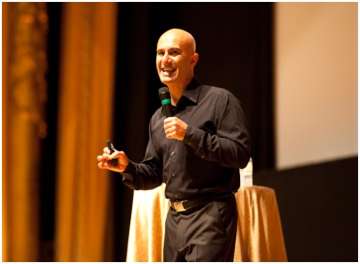 Motivational speaker and writer Robin Sharma says: One hour a day can change your life