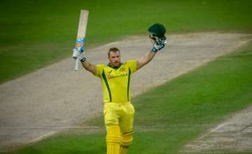 Australia thrash Pakistan by 8 wickets, lead series 2-0