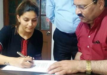 Dancer and actor Sapna Chaudhary joins Congress party