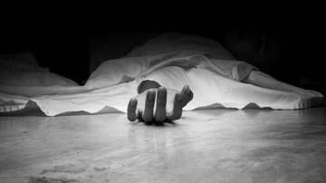 Unmarried woman dies while trying to deliver baby alone in UP