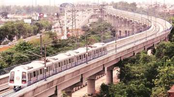 Delhi Metro-Noida Aqua line come closer; Blue Line extension Noida City Centre-Noida Electronic City