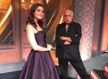 Alia Bhatt is scared to be directed by father Mahesh Bhatt in Sadak 2