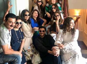 Anil Kapoor and brother Sanjay Kapoor gatecrashed Sunita Kapoor’s all-girls birthday party