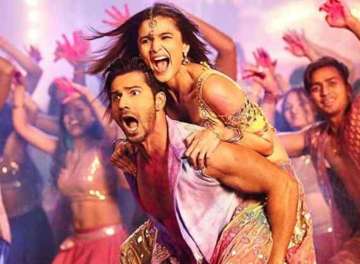 Holi 2019: 10 Bollywood songs you cannot miss to play at your Holi party
