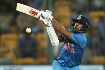 India vs Australia: Not technique but mindset is Shikhar Dhawan's problem, feel experts