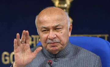 BJP offered me to join party, claims Congress leader Sushilkumar Shinde
