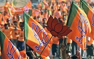 BJP names candidates to take on Sonia, Mulayam and Akhilesh