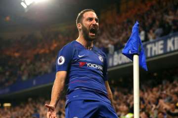 Premier League: Chelsea move into top 4 after draw with Burnley