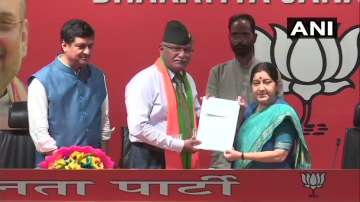 Former vice chief of army Sarath Chand joins BJP