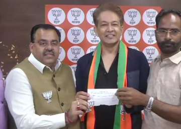 Well-known hair dresser Jawed Habib joins BJP