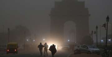 Delhi records 40 deg Celsius; thunderstorm expected on Tuesday: Met