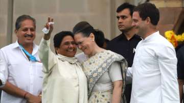 Mayawati on Tuesday took to Twitter and said the Congress reeks of its dynastic and casteist mindset when it derides the BSP-Samajwadi Party pre-poll alliance in Uttar Pradesh.
