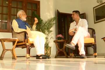 "Bilkul. Mujhe aam bahot pasand hain. Bachpan se hi. Gujarat mein toh aam ras ki paramparaa bhi hai [I love mangoes. Gujarat has a tradition of Aamras as well]" PM Modi told Kumar.