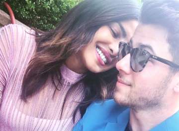 Priyanka Chopra - Nick Jonas celebrate Easter with family
